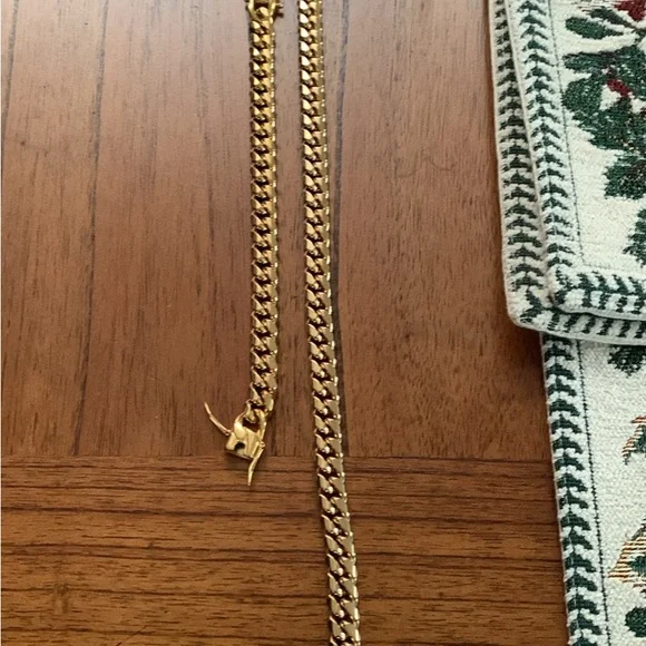 Gold Chain Necklace and Bracelet Set - Picture 3 of 4